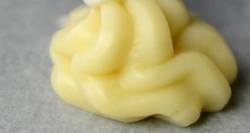 викладаємо тісто