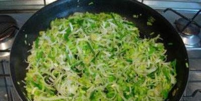 нарізаємо лук