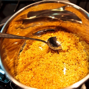 каструля з булгуром