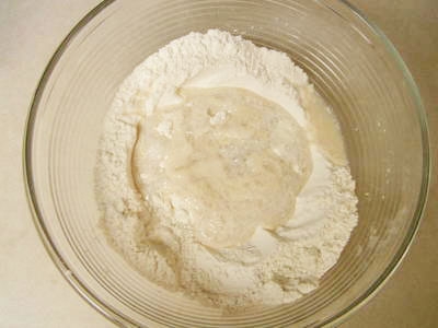 дріжджі з борошном