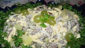 салат з сиром і серцем