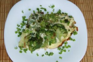 Омлет з брокколі