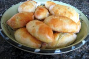 Пиріжки з фруктами