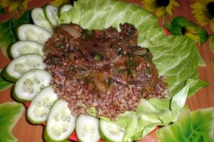 Яловича печінка в сметані