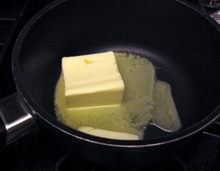 розтоплюємо вершкове масло