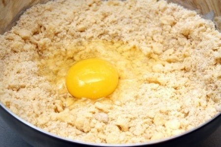 додаємо яйце