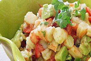 Легкий салат з креветками