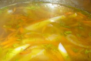 Суп з броколі