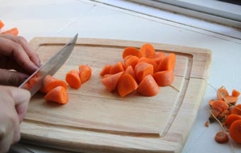 подрібнюємо морква