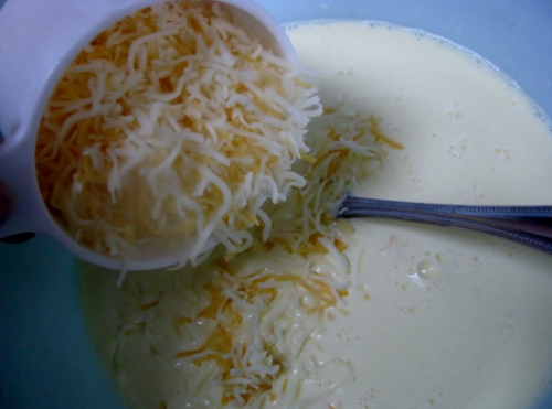 додаємо сир