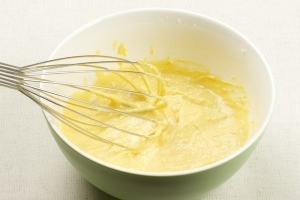 ретельно збиваємо масу