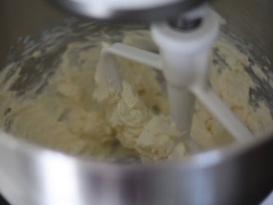 подрібнюємо сир