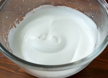 збиваємо білки