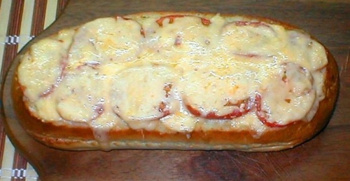 готовий пиріг в хлібі