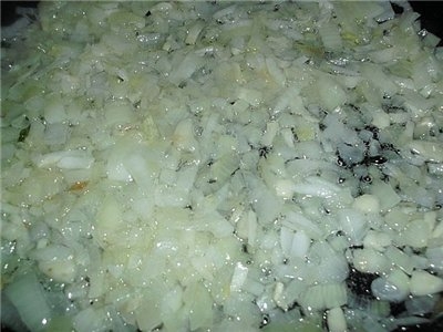 Дрібно нареззаный лук