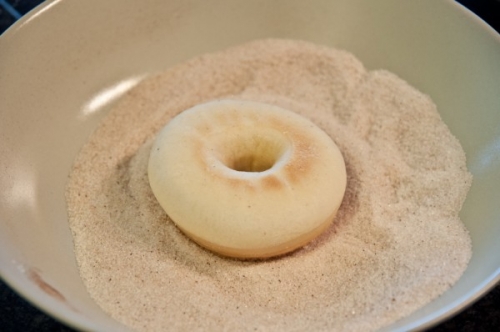 донат в цукрі