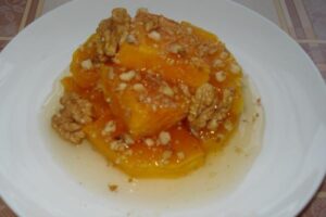 Гарбуз з горіхами