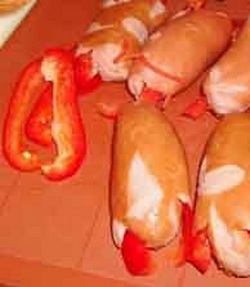 фаршируємо сардельки