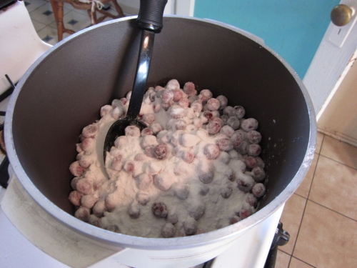 додаємо цукор