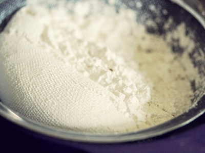 просіваємо борошно