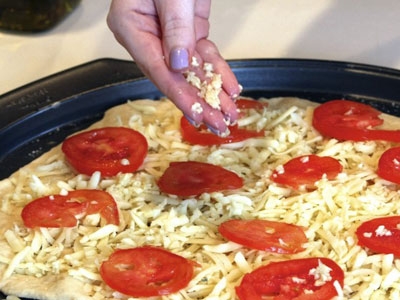 часник на піці