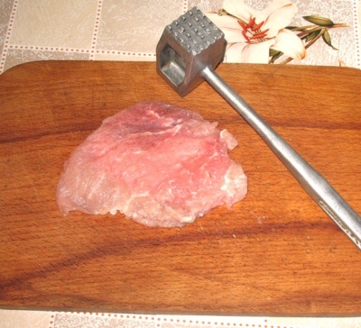 відбиваємо м'ясо