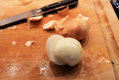 лук на дошці