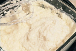 збиті вершки змішуємо з рисом