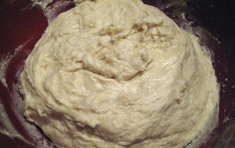 замішуємо тісто для пісного рулети з маком