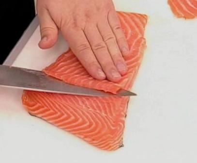 розбираємо сьомгу