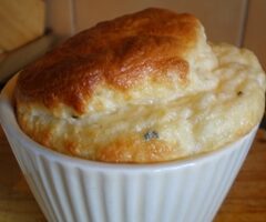 Медове суфле з курагою