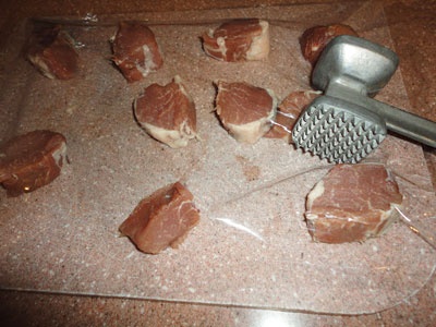 шматки м'яса