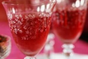 Наливка з журавлини