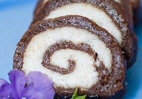 Солодкий рулет без випічки