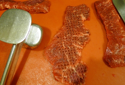 відбиваємо яловичину