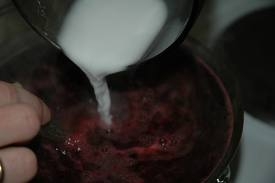 вливаємо крохмаль