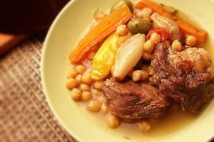 Тажин марокканський з тушкованої яловичини