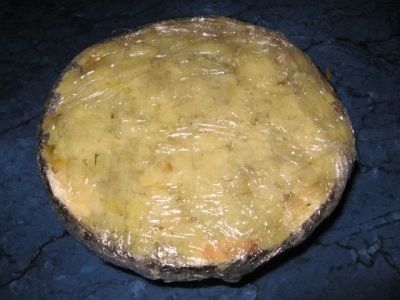 ккрываем салат харчовою плівкою