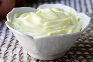 Домашній майонез на молоці