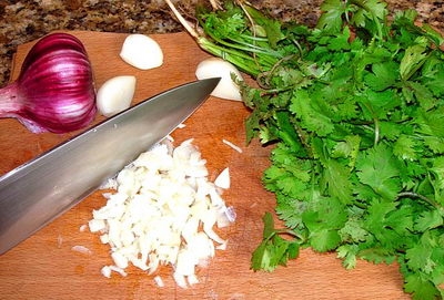 нарізаємо зелень