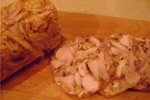 Ковбаса з курки в желе
