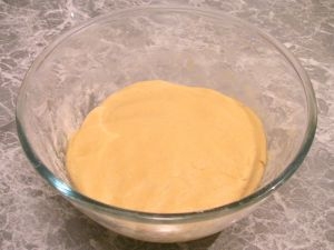 замішуємо тісто