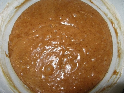 З'єднуємо з борошном