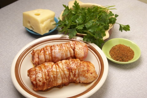 Приблизно ось так. Ниткою обмотувати не обязательно.о 