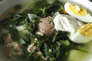 Щі зелені зі щавлем