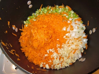 овочі у сковороді