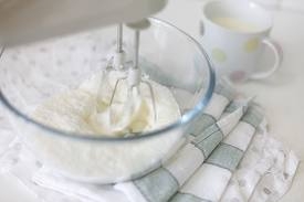 збиваємо білки