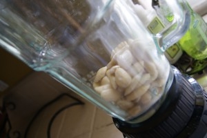 мигдаль у блендаре