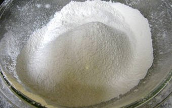 просіваємо борошно