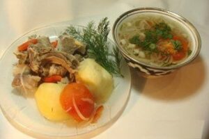 Шурпа з баклажанами